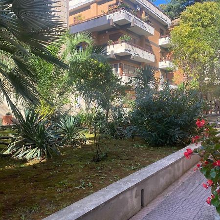Guest House Mamy Rom Exterior foto