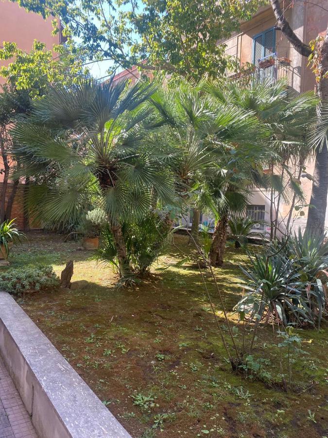 Guest House Mamy Rom Exterior foto